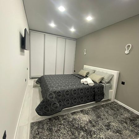 Apartament Edinet-Единец エクステリア 写真