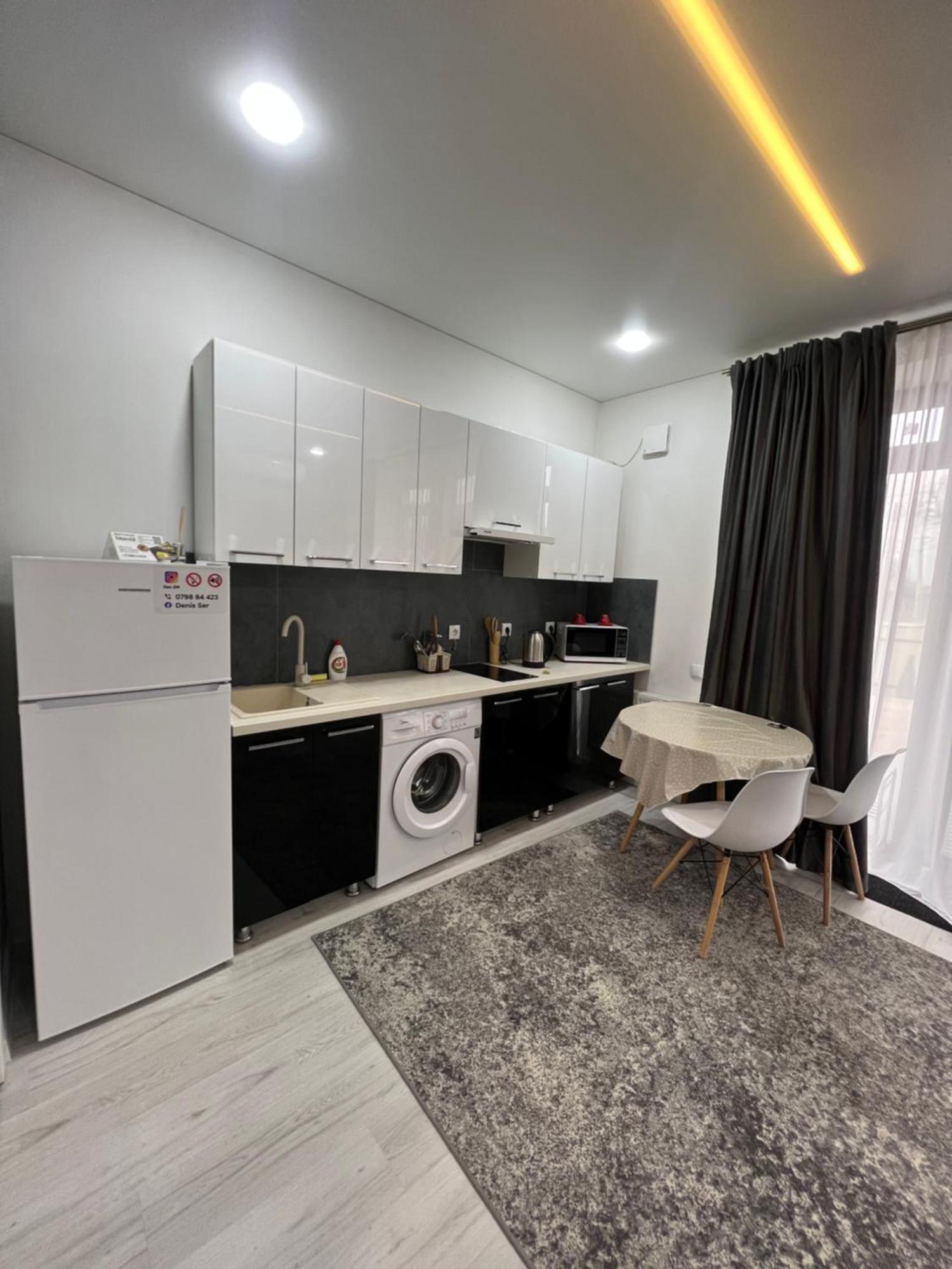 Apartament Edinet-Единец エクステリア 写真